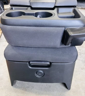 Chevrolet Silverado GMC Sierra Tahoe 2019-2025 consola central asiento de salto nuevo Foto 1 de 4