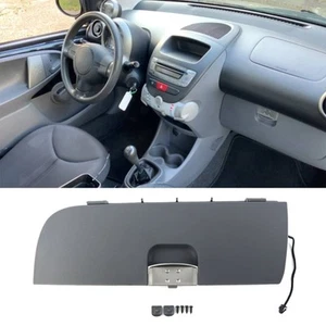 Couvercle de boite à gants noir prévu pour Citroën C1 Peugeot 107 Toyota Aygo - Imagen 1 de 2