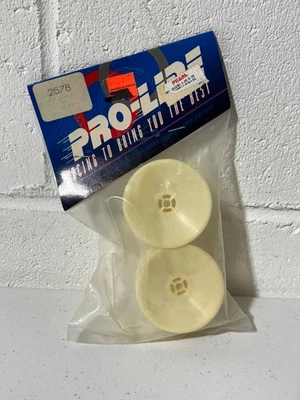 Juego de llantas traseras blancas Pro-Line 2578 Vintage 1/10 RC Team Losi JRX-2 JRX2 2,15 Foto 1 de 2