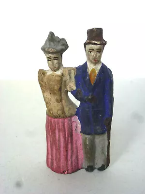  Festliches Paar  - Uraltes Figurenpaar Aus Masse Ca. 6 Cm  • 130€