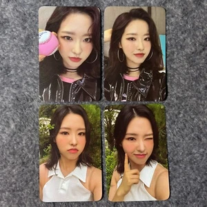 OliviaHye Official 4pcs Photocard Set Loona 2023 Season's Greeting Genuine Kpop - Picture 1 of 2