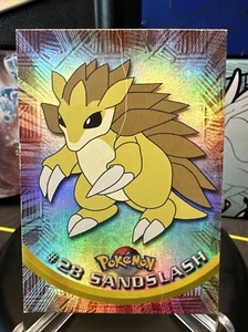 Sandslash #28 Topps Holo Foil Black Label - Picture 1 of 12