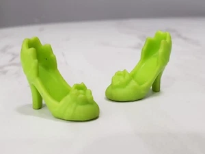 Disney Princess & Frog Hasbro Royal Shimmer Tiana Doll Green Shoes Replacement - Picture 1 of 4