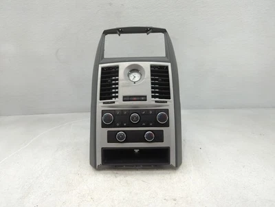 Chrysler Town & Country Ac Heater Climate Control P55111805aj A U091Q - Image 1 of 4