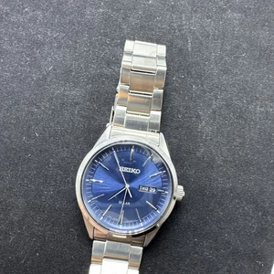 Seiko Men's Wristwatch Solar Blue Face Silver Link Band Sapphire Crystal V1580BE - Picture 1 of 17