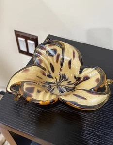 Kunstglas braun & hellbraun Tiger Lilie Blume mundgeblasen Schale weiß Kristall Italien - Bild 1 von 4