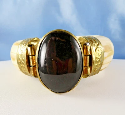Brazalete Grueso Hueso Bovino Ovalado Ónix Latón Acentos Grande Pesado Foto 1 de 4