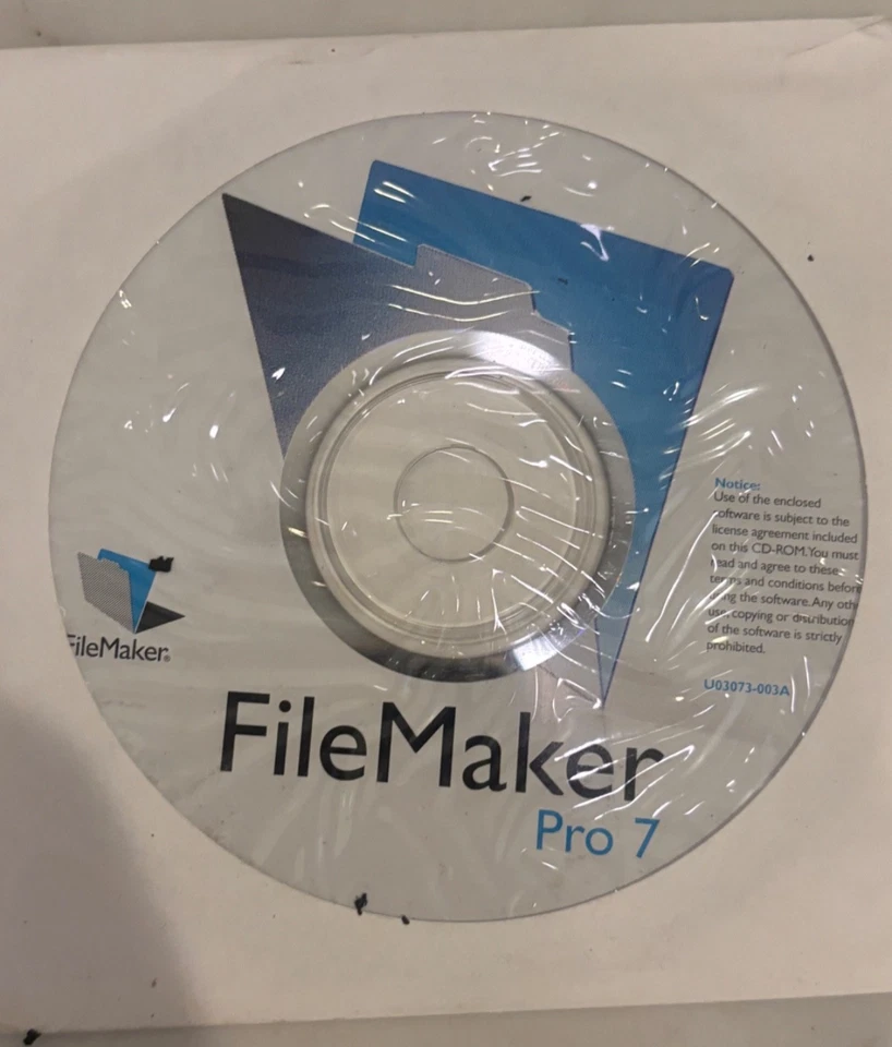 File Maker Pro 7 CD-ROM Software User's Guide - Free Shipping - Image 1 of 1