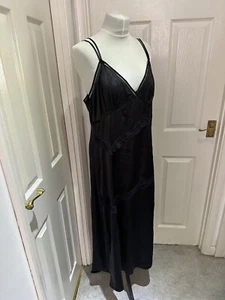 BNWT ASOS Women’s Black Lace Insert Satin Midi Slip Size 16 Dress RRP £40 Goth - Picture 1 of 6