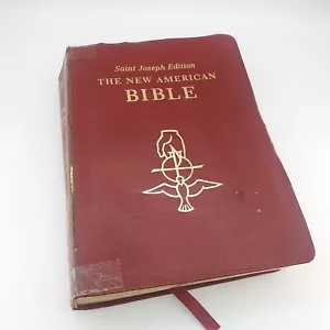 St. Joseph Edition Catholic Book The New American Bible Large Type Illustrated - Imagen 1 de 13