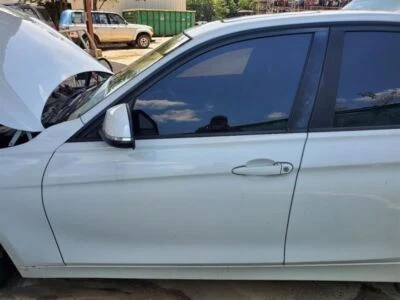 Puerta delantera izquierda vidrio sedán OEM 2012 2013 2014 2015 2016 2017 BWM 328i Foto 1 de 4