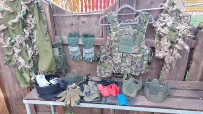 Tarnanzug /Softair Ausrüstung Weste Molle MILITARIA KONVOLUT  - Bild 1 von 4