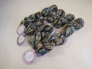 Sheep Shop Yarn Co Oveja Número Dos Hilo Multicolor 8 Madejas 90 Yardas Cada una - Imagen 1 de 7