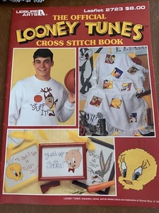 LEISURE ARTS The Official Looney Tunes Cross Stitch Book Pattern Designs 1995 VG - Picture 1 of 4