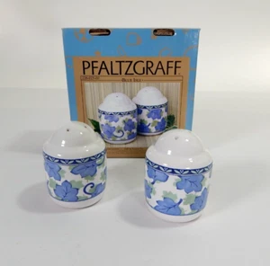 Blue Isle by Pfaltzgraff Salt and Pepper Shakers (Thailand) Blue/Green on White - Picture 1 of 5