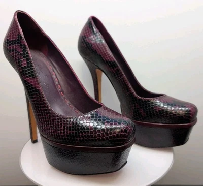 Tacones de cuero Alice And Olivia piel de serpiente púrpura, talla 37, hechos en Brasil Foto 1 de 4