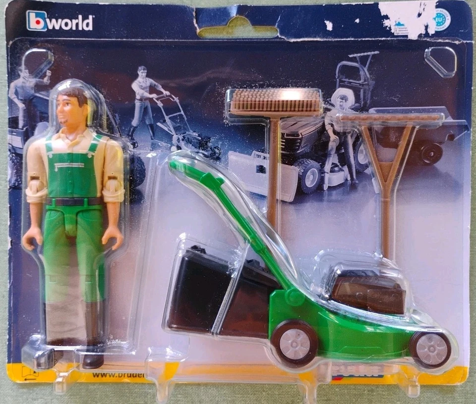 V9 BRUDER 62103 Bworld Gardener W Lawn Mower and Accessories