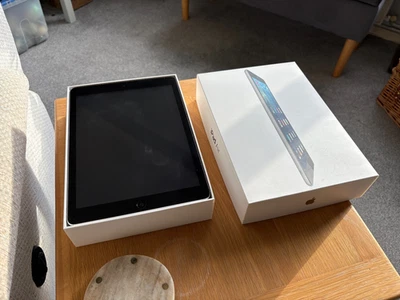 Apple iPad Air 1st Gen. 32GB, Wi-Fi, 9.7in - Space Grey - Image 1 of 2