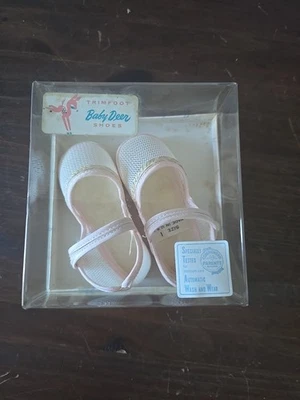 复古 Trimfoot 婴儿鹿粉色白色网眼凉鞋 尺寸 1 带盒 1950 年代 — 第 1/4 张图片