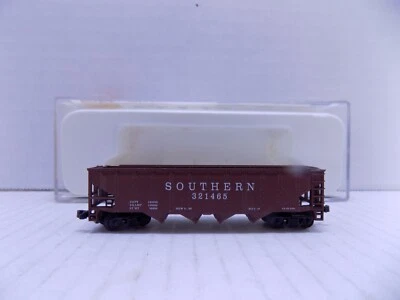 4 BAY 75TON HOPPER CAR N SCALE,FOR; SOUTHERN RR. BY COC-COR NOS - Image 1 of 4