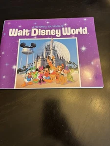 A Pictorial Souvenir of Walt Disney World 1989 Magic Kingdom EPCOT MGM Studios - Bild 1 von 5