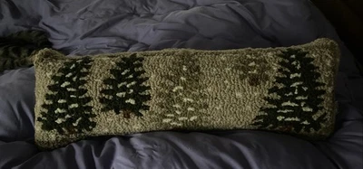 Almohada lumbar enganchada Chandler 4 esquinas árboles de Navidad invierno 8x23 Foto 1 de 3