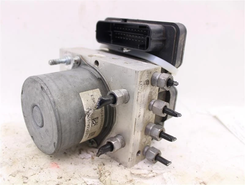 BOMBA DE FRENO ANTIBLOQUEO ABS TOWN & COUNTRY CARAVANA RAM VAN 14-16 68183803AC 901619 Foto 1 de 4