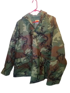 Vintage Ozark Trail Quilted Camouflage Rain Hooded Jacket PVC Pockets Size XL - Picture 1 of 5
