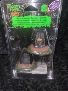 Lemax 34621 Light Up Coffins Spooky Town Accessories Retired Halloween Village - Picture 1 of 2