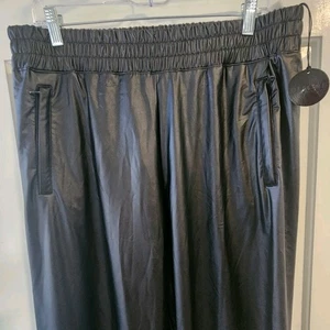 OFFLINE BY AERIE REAL LUXE KUNSTLEDER HOSE WEITES BEIN DAMEN LARGE SCHWARZ NEU!! - Bild 1 von 12