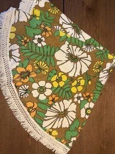 Vintage 1970's Green Yellow Floral 60" Tablecloth w/ Fringe Terrycloth - Picture 1 of 6