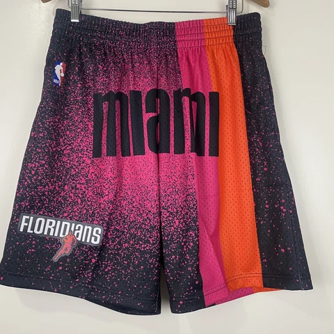 Mitchell & Ness Miami Heat Floridians Spray Paint Swingman Shorts Men Sz 3XL $85 Cover