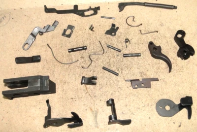 Peças de pistola Zastava EZ9, 9mm: GATILHO, MARTELO, AMBY SAFETY, MAG CATCH, BARRA, BAIXA - Imagem 1 de 4