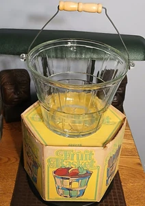 Vintage 9" Fruit Flower Snack Clear Glass Basket w/Handle ~ Anchor Hocking ~ New - Picture 1 of 19