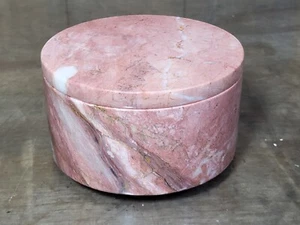 Vintage Round Marble Alabaster Hand Carved Trinket Box with lid Pink 4.75 - Picture 1 of 7