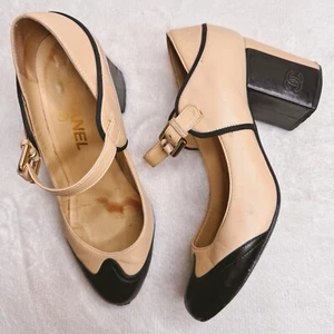 Chanel Colorblock Mary Jane Pumps Tan Black Retro Block Heel Size 35.5 - Picture 1 of 16