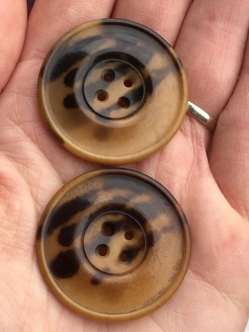 2 Large antique faux tortoiseshell tagua nut buttons vegetable Cover