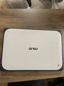 Asus Chromebook C202S 11.6" 16GB  4GB Ram PC White/blue. * Faulty* W24-cd03 - Picture 1 of 5
