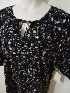 89th & Madison Top Womens 1X Plus Navy Blue Flowers Pullover Tie Short Sleeve  - Picture 1 of 10