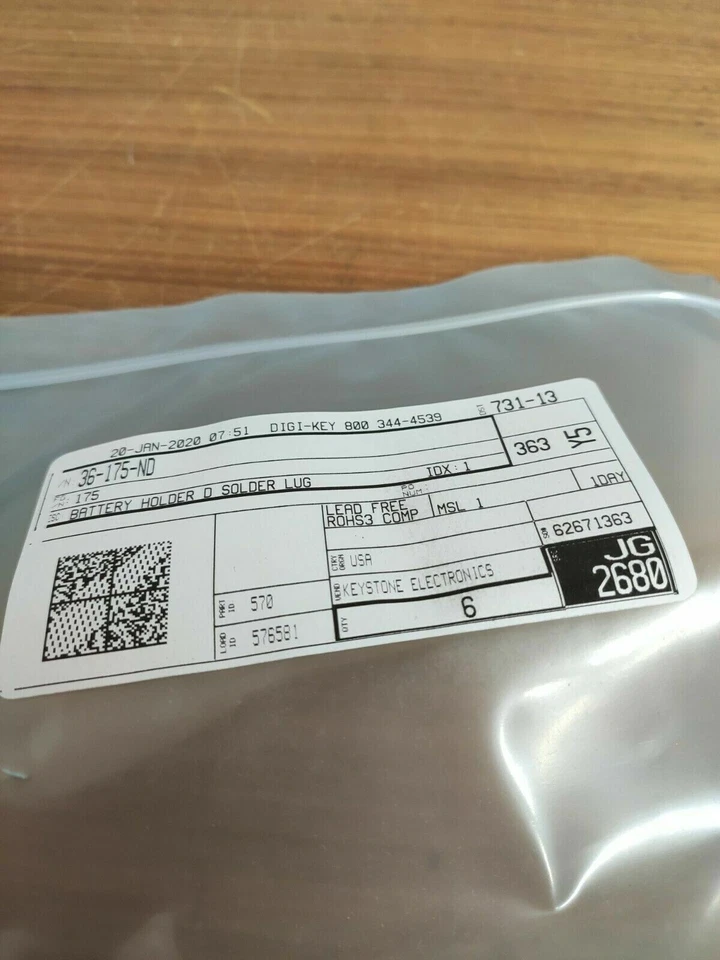 6Stk (1Stk/7eur) Keystone Electronics BATTERY HOLDER D SOLDER LUG 175 UR - Bild 1 von 3