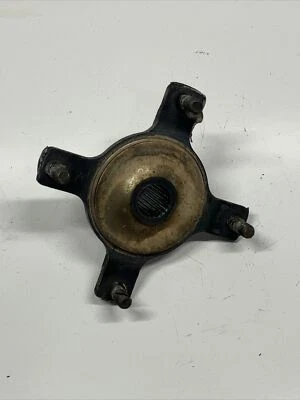 Suzuki Quadrunner 250 LTF250F 2000 4x4 OEM rueda trasera buje derecho Foto 1 de 4