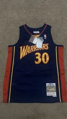 Steph CurryGolden StateWarriors Mitchell & NessHardwood Classics Men’s Sz M10/12 - Image 1 of 4