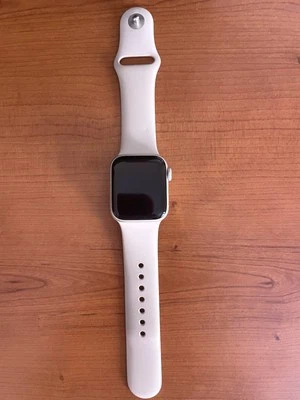 Apple Watch SE 2a Generazione 40mm - Immagine 1 di 4