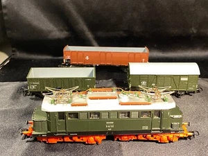 VINTAGE PIKO LOCO E 44 NO. 5/6201 & CARS NOs 5/6422-10, 5/6446-04 & 5/6417-170 - Picture 1 of 24