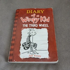 Diary of a Wimpy Kid: The Third Wheel by Jeff Kinney ~ Paperback ~ Good - Picture 1 of 9