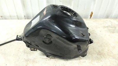 Depósito de gasolina 18 KTM 390 Duke Foto 1 de 4