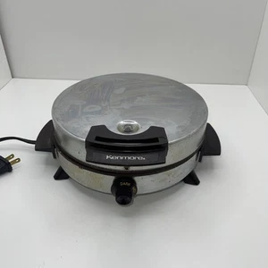 Vintage Toastmaster Chrome Waffle Maker Waffle Iron 442A Round 8" - TESTED - Picture 1 of 11