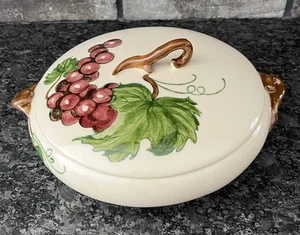 Vintage California Fruit Metlox Poppytrail Vernon Round Covered Vegetable Bowl - Picture 1 of 7