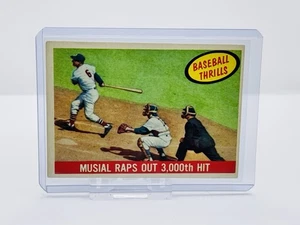 1959 Topps Baseball Thrills Musial Raps out 3.000th Hit #470 - EX - Bild 1 von 3