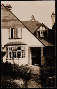 House Unknown Location c1927 Social History RP Postcard - Picture 1 of 2